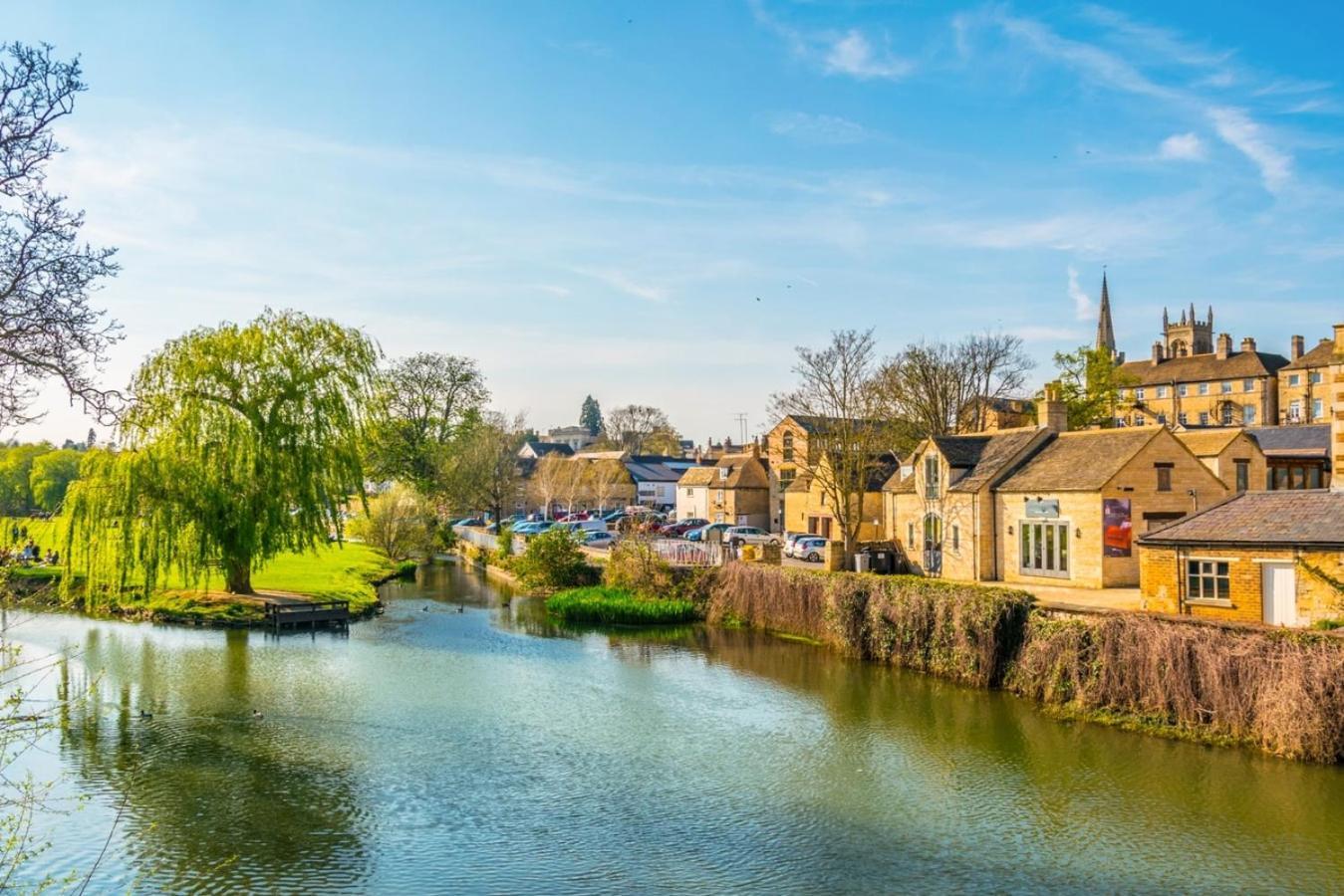 Cosy 1Bd Getaway Perfect For Couples Stamford Apartment Екстериор снимка